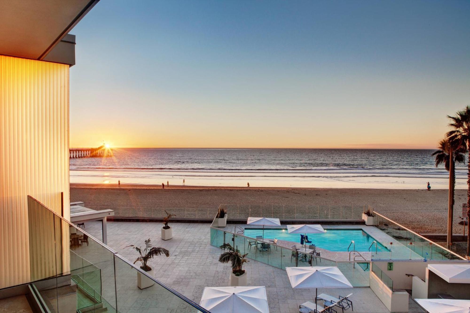 אימפריאל ביץ' Pier South Resort, Autograph Collection מראה חיצוני תמונה